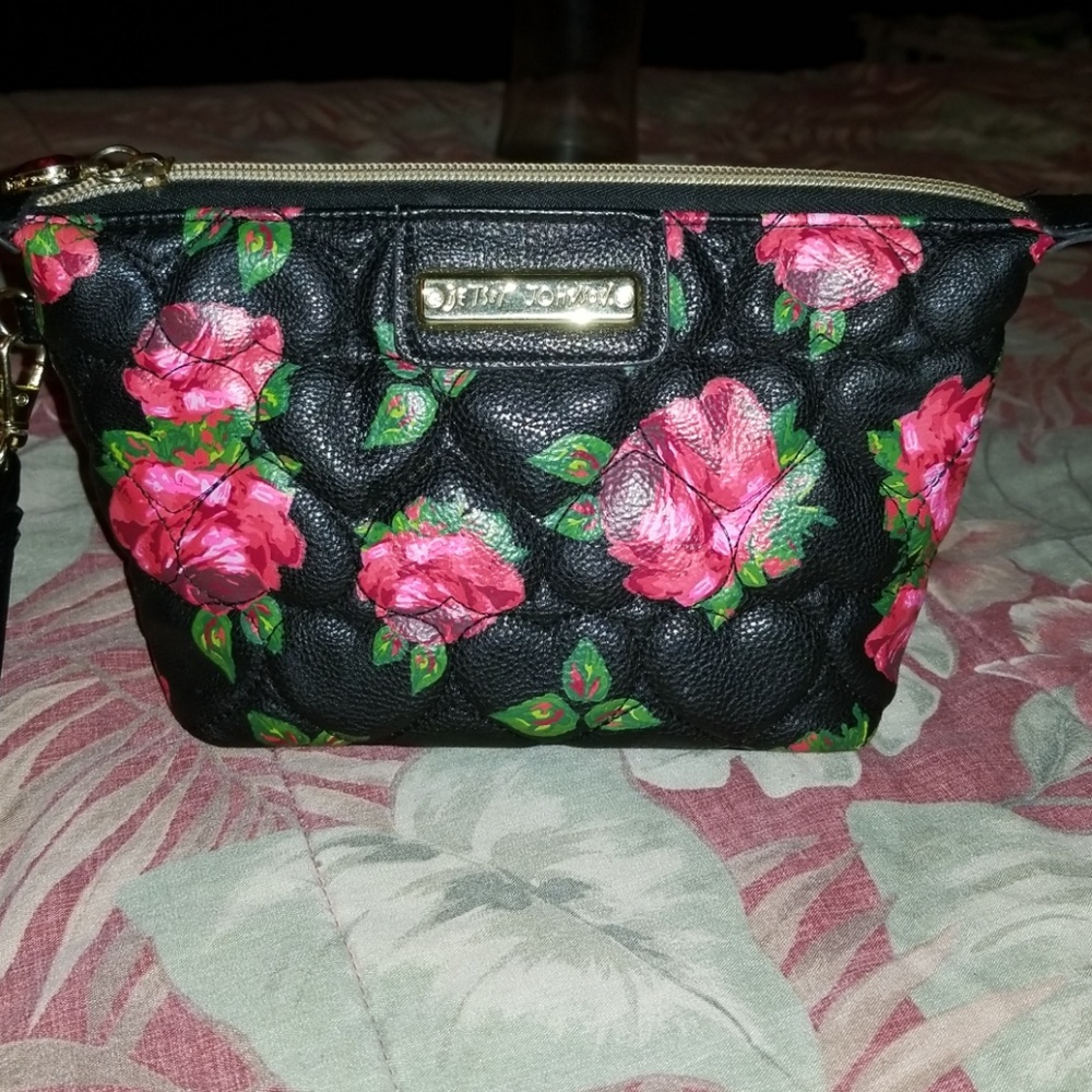 Makeup bag